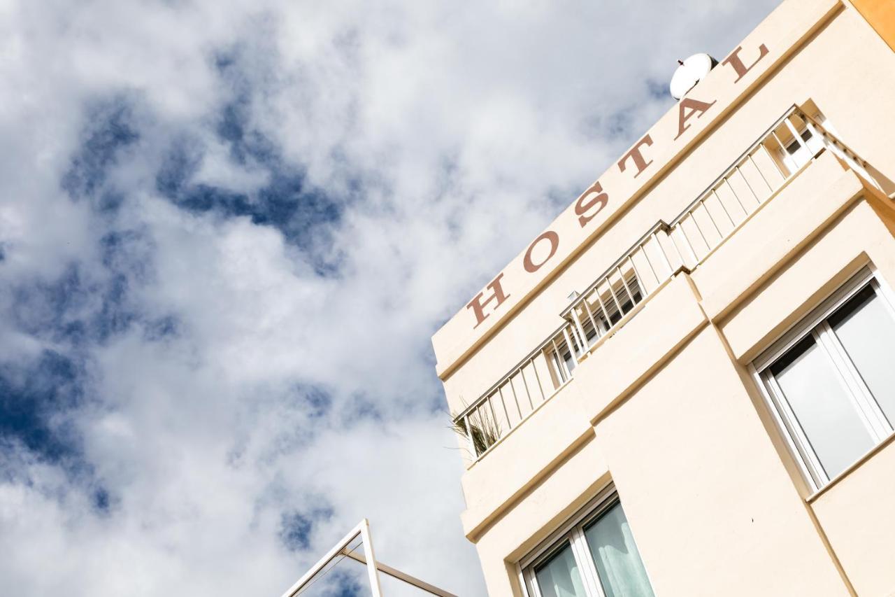 Hostal El Perello, Valencia Bagian luar foto