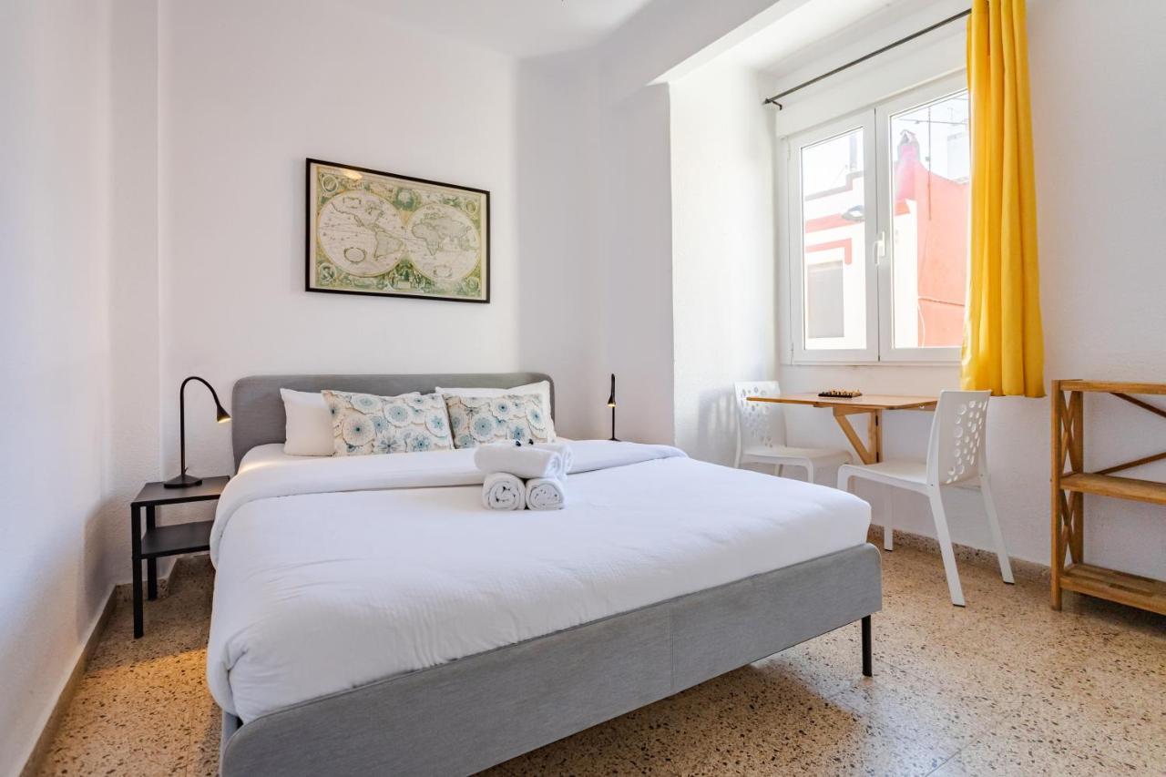 Hostal El Perello, Valencia Bagian luar foto