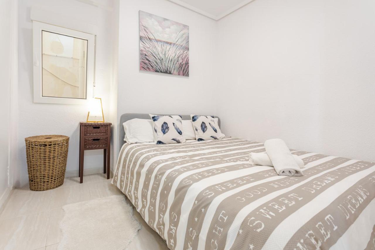 Hostal El Perello, Valencia Bagian luar foto